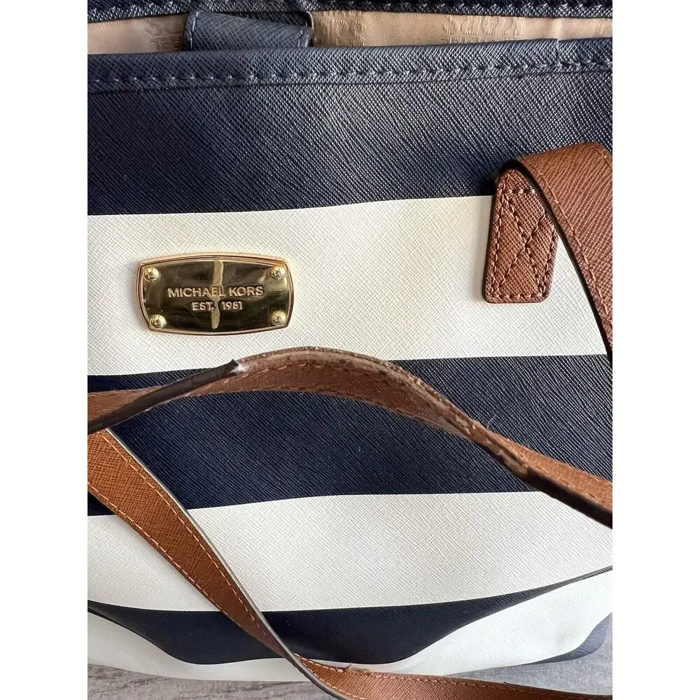 $298 MICHAEL KORS Shoulder Purse Bag Large Jet Travel Tote Stripe Classic Design - Picture 10 of 16